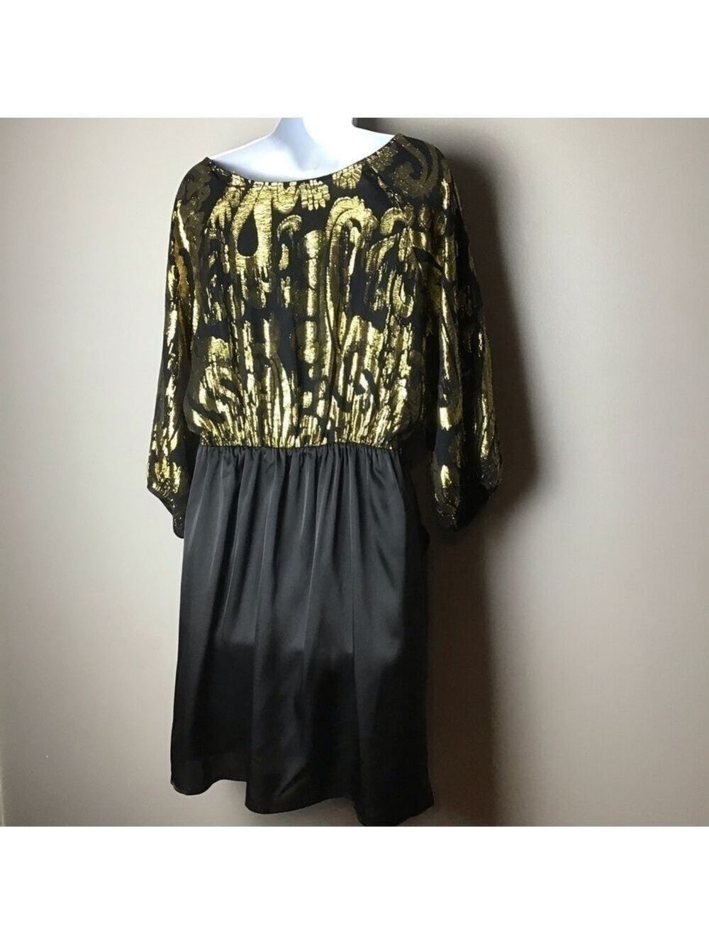 𝅺gianni Bini Silk Blend  Gold & Black Dress - Picture 3 of 7